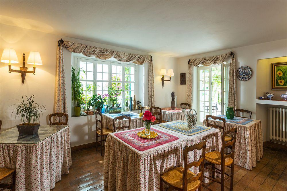 Le Hameau Hotel แซงต์-ปอล-เดอ-วองส์ ภายนอก รูปภาพ