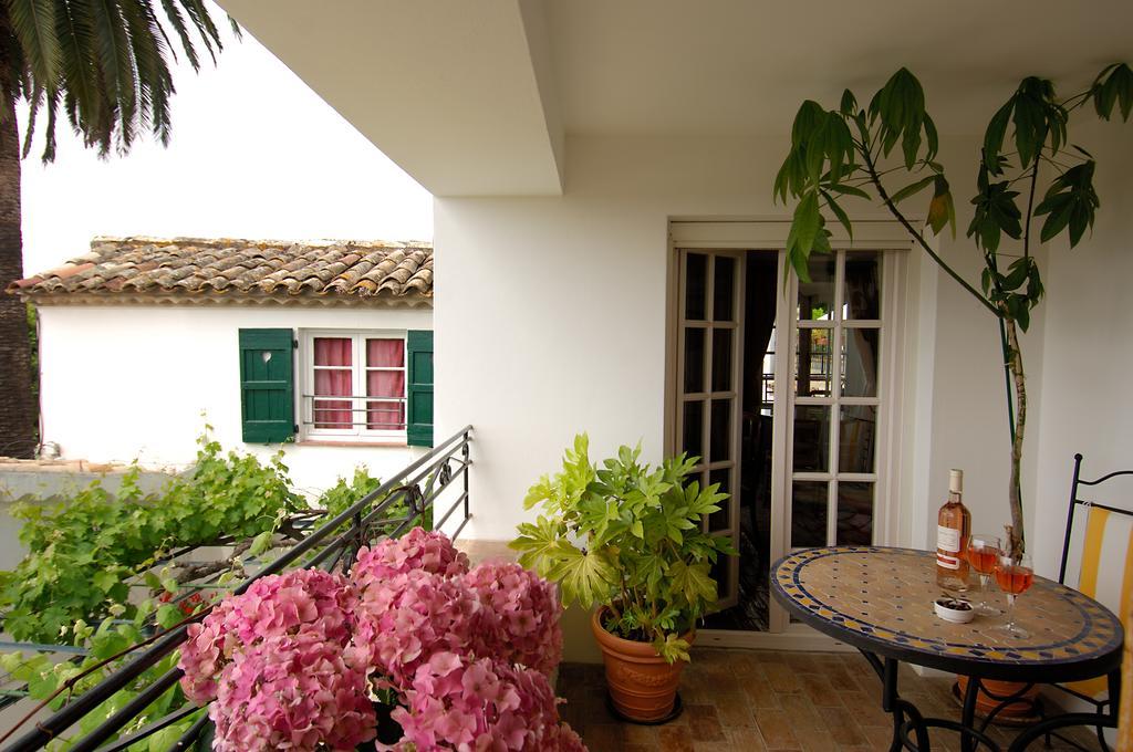 Le Hameau Hotel แซงต์-ปอล-เดอ-วองส์ ภายนอก รูปภาพ