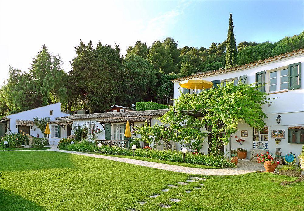 Le Hameau Hotel แซงต์-ปอล-เดอ-วองส์ ภายนอก รูปภาพ